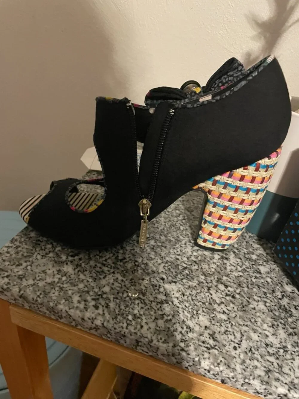 BABYCHAM Vintage-Style Multicolor Woven Heel Platform Shoes – Original Box